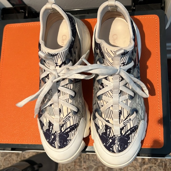 Authentic dior sneaker US 38 - Picture 9 of 10